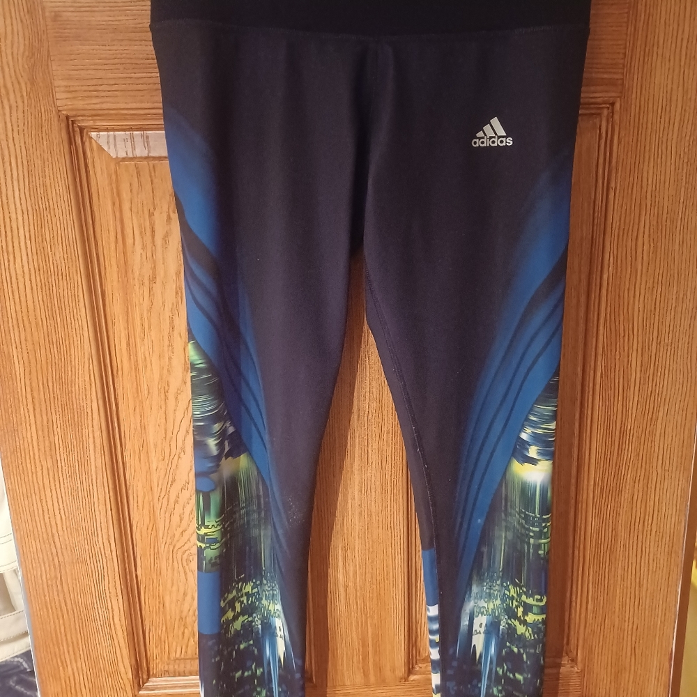 Adidas leggings size small